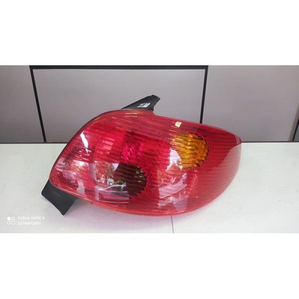 Lanterna Traseira Direita Peugeot 206 2004 2005 2006 A 2010  Direito Vermelho