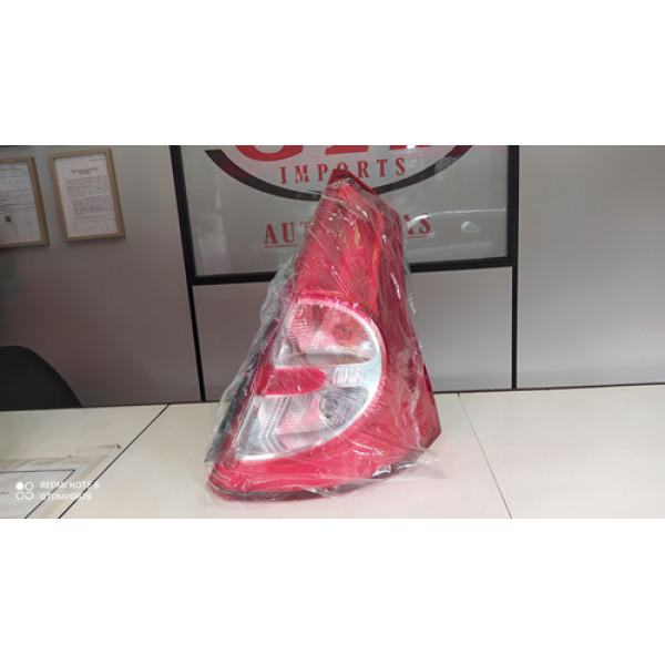 Lanterna Traseira Direita Renault Sandero 2007 2008 A 2011 Direito Vermelho