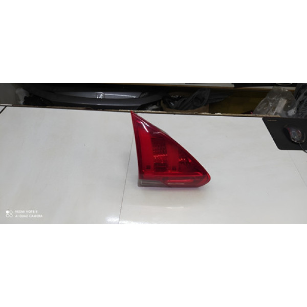 Lanterna Traseira Tampa Mala Traseira Esquerda Peugeot 2008 Esquerdo Vermelho