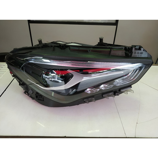 Farol Direito Mercedes Cla200 Cla45 Cla35 2023 2024 Direito/passageiro