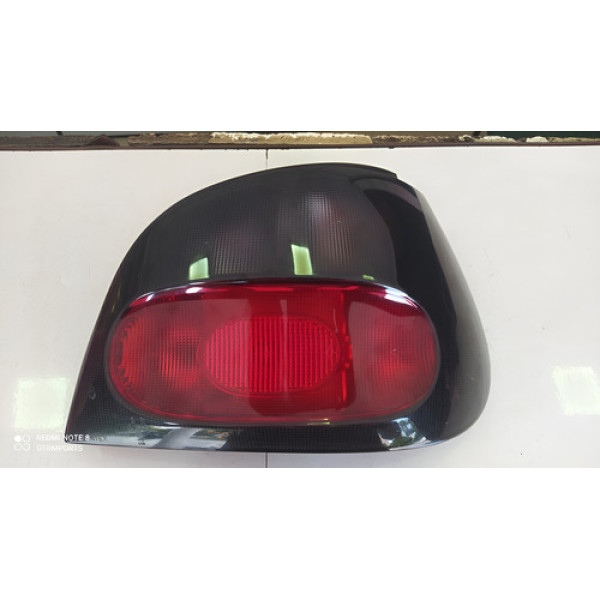 Lanterna Traseira Direita Renault Megane Hatch 96 97 98 99 Direito Vermelho
