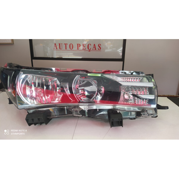 Farol Direito Toyota Corolla 2015 2016 2017 Sem Led  Direito