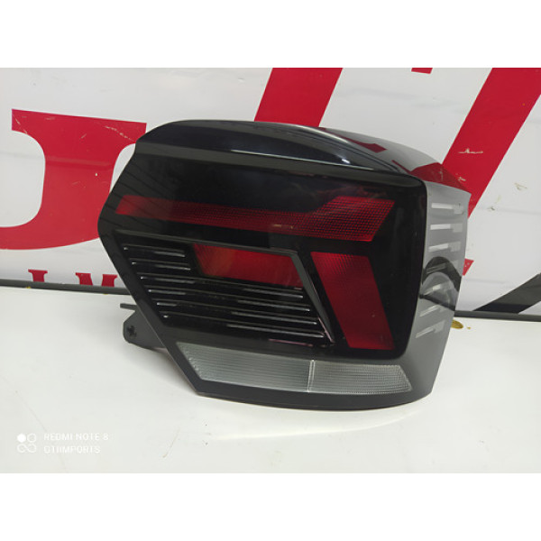 Lanterna Traseira Direita Polo 2022 2023 2024 Direito Vermelho