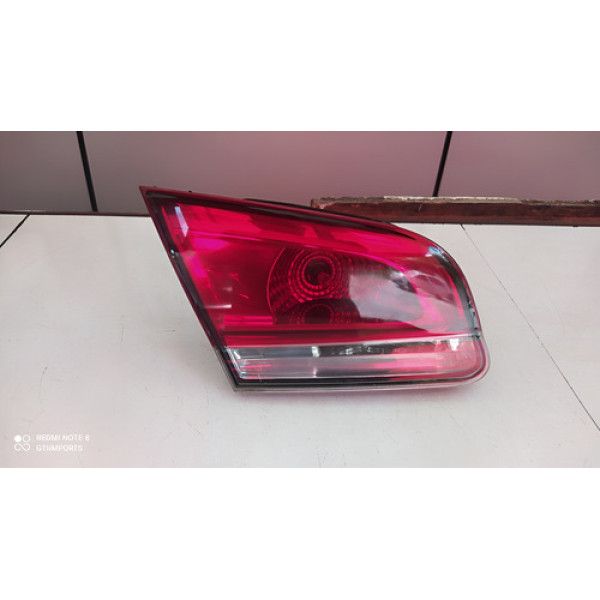Lanterna Tampa Traseira Direita Siena 2009/2012 Vermelho