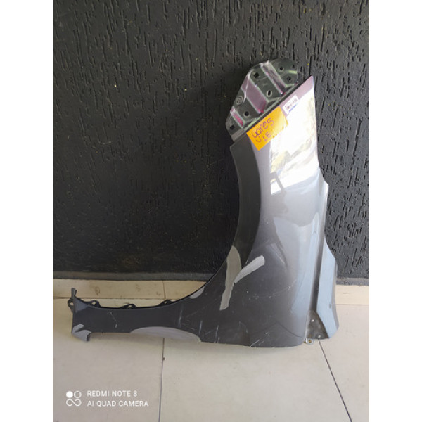 Paralama Esquerdo Toyota Yaris 2017 A 2023