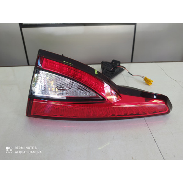 Lanterna Tampa Traseira Direita Argo 2018 A 2023 Vermelho Direito/passageiro