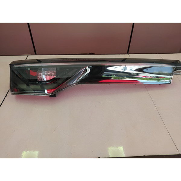 Lanterna Tampa Traseira Esquerda Hrv  2022 2023 2024 Esquerdo/motorista Cinza