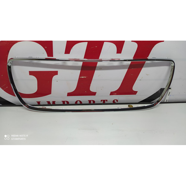 Moldura Da Grade Dianteira Radiador Santa Fé 2010 A 2013 Brilhante