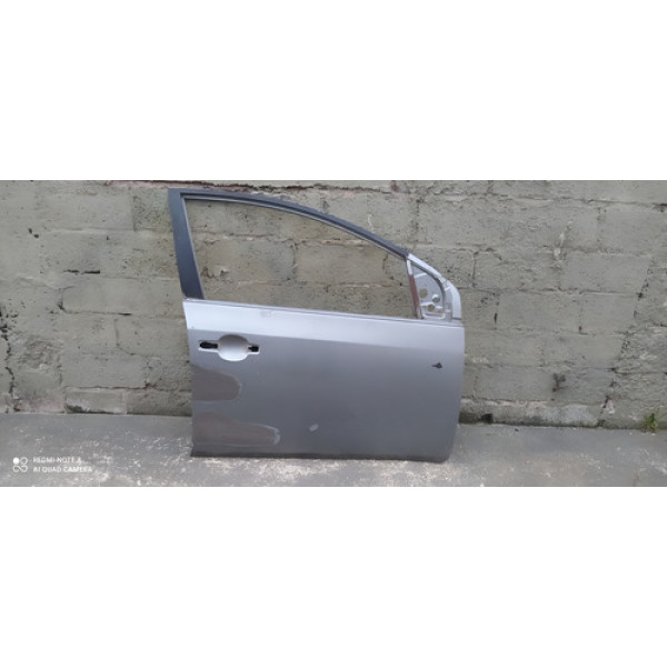 Porta Dianteira Direita Nissan Sentra 2008 2009 2010 A 2013 - Dianteira - Direita - Prateado