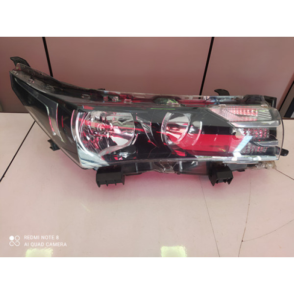 Farol Direito Toyota Corolla 2015 2016 2017 Direito/passageiro
