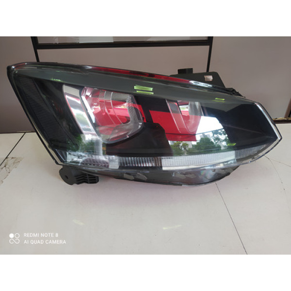 Farol Direito Fox Space Fox Friso Preto 2015 A 2021# Direito/passageiro