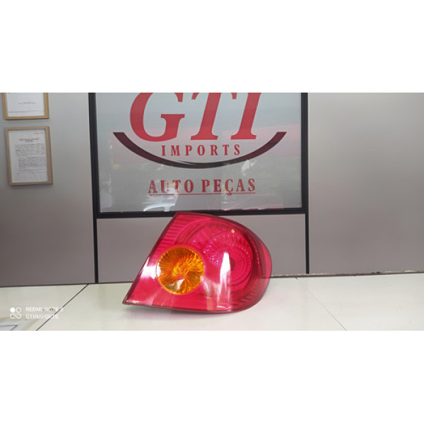 Lanterna Traseira Direita Corolla Pisca Laranja 2003 A 2007 Direito Vermelho
