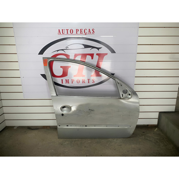 Porta Dianteira Direita Peugeot 206 4p * - Dianteira - Direito - Cinza