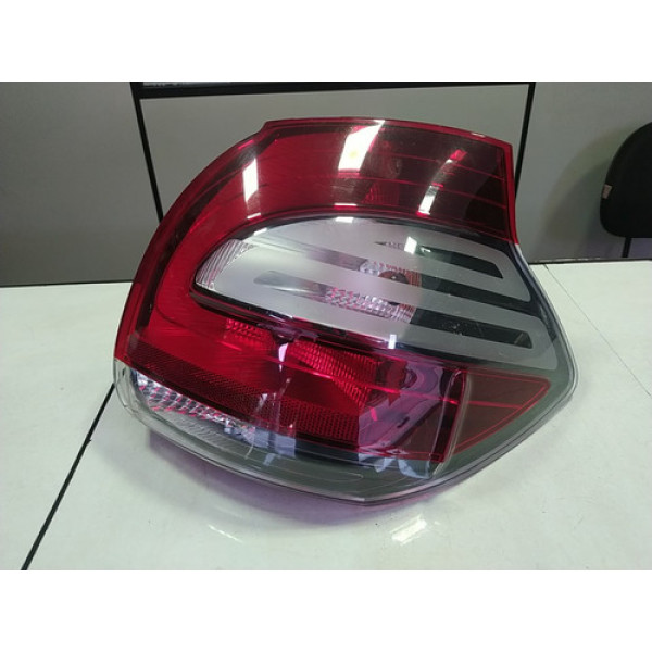 Lanterna Traseira Direita Fiat Mobi 2017 A 2025 Esquerdo/motorista Vermelho