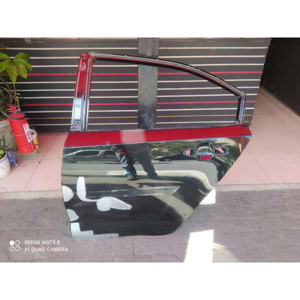 Porta Traseira Esquerda Corolla 2020 2021 2022 2023 2024 Traseira Esquerda Preta