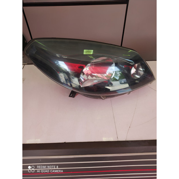 Farol Direito Renault Sandero Máscara Negra 2012 A 2014 Direito/passageiro