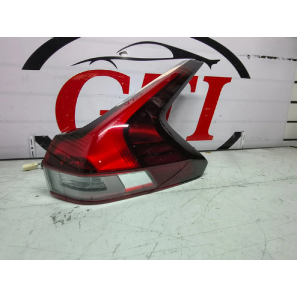 Lanterna Traseira Direita Mitsubishi Eclipse Cross 2023 2025 Direito/passageiro Vermelho