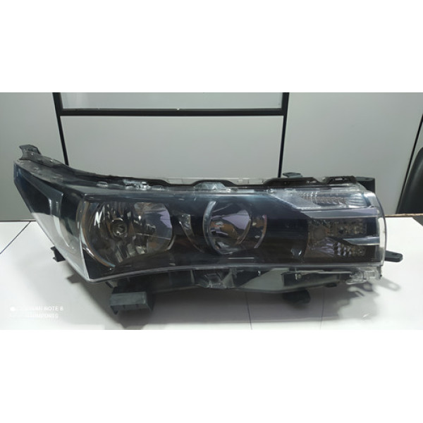 Farol Direito Toyota Corolla 2015 2016 2017 Sem Led # Direito