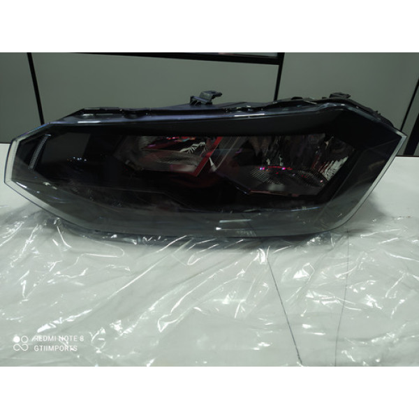 Farol Esquerdo Polo Virtus Friso Preto 2018 A 2022 Esquerdo