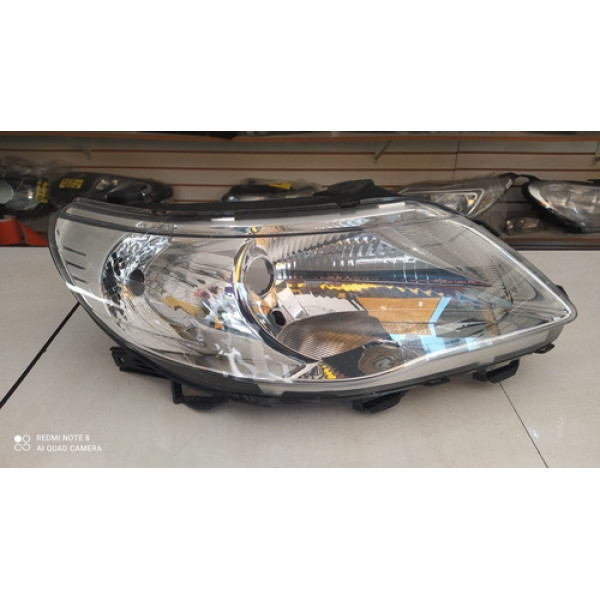 Farol Direito Gol Saveiro G5 2009 2010 2011 2012# Direito