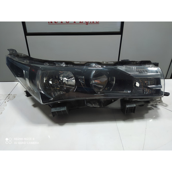 Farol Direito Toyota Corolla 2015 2016 2017 Direito/passageiro