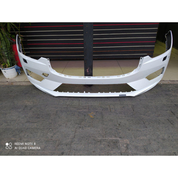 Parachoque Dianteiro Volvo Xc60 2018 2019 2020 2021 Branco