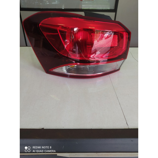 Lanterna Traseira Esquerda Spin 2018 A 2023 Esquerdo/motorista Vermelho