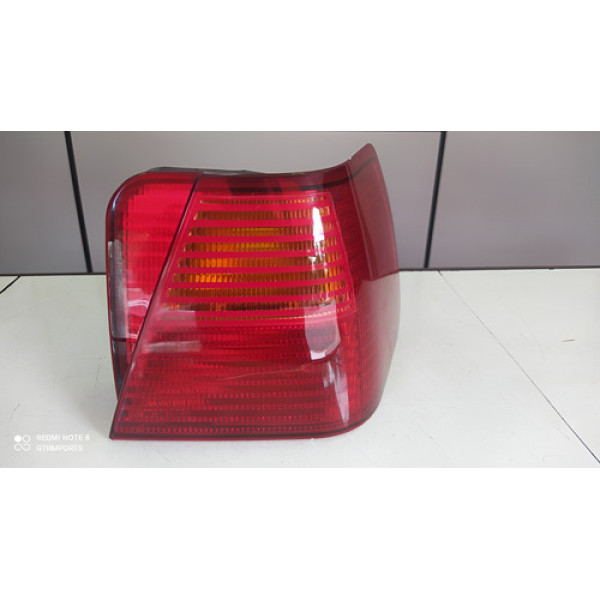 Lanterna Traseira Direita Volkswagen Santana 1999 A 2006 Direito Vermelho